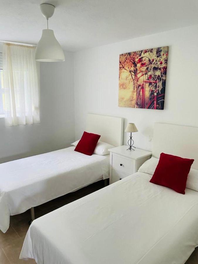 Apartamento Playa De Estorde Сее Екстер'єр фото